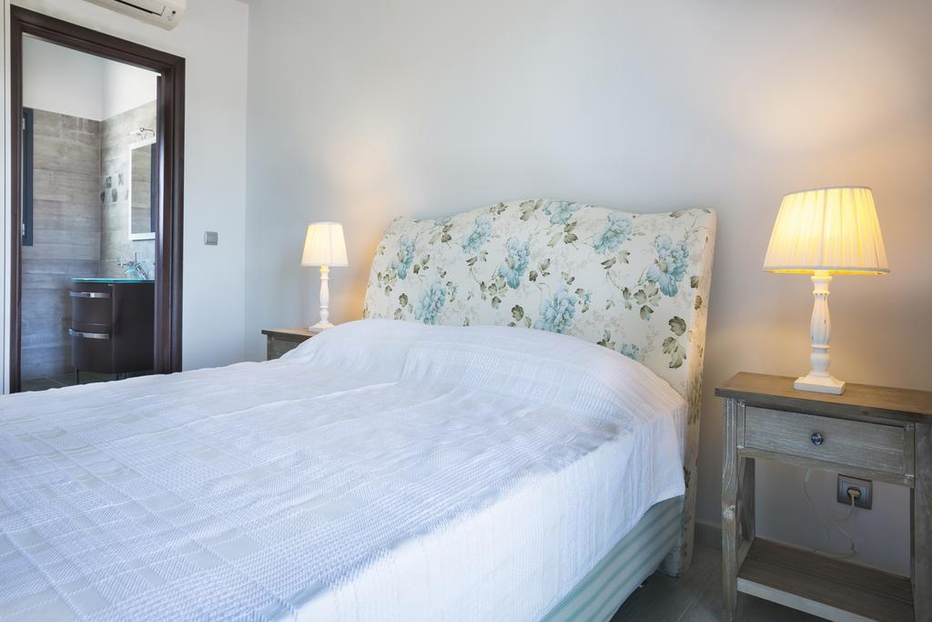 Seirios Luxury Villa Svoronata Eksteriør bilde
