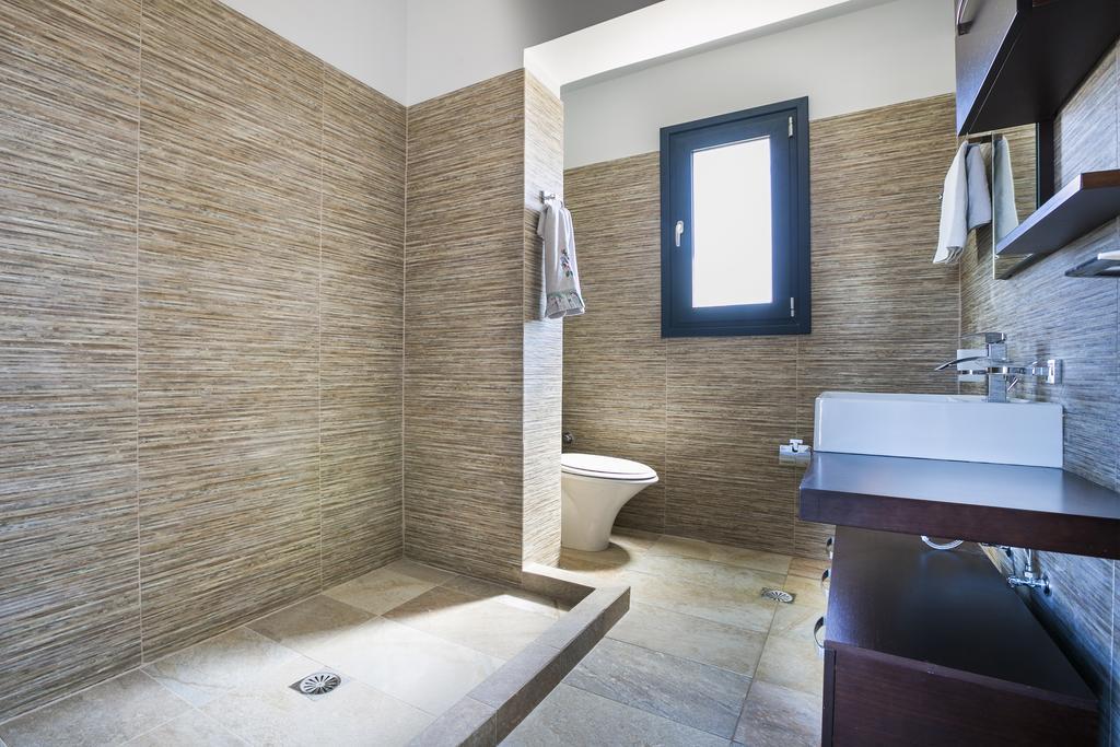 Seirios Luxury Villa Svoronata Eksteriør bilde