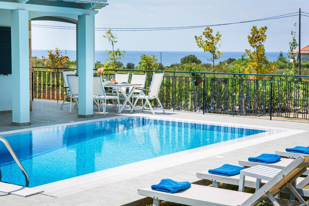 Seirios Luxury Villa Svoronata Eksteriør bilde